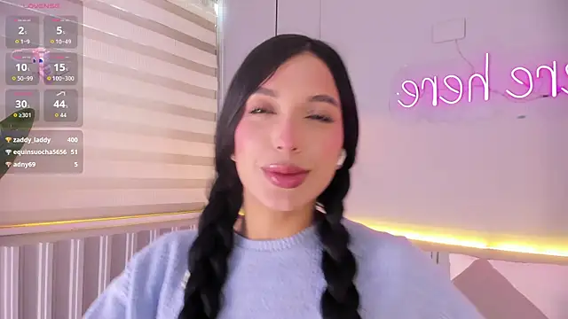 stephanymonroe online show from May 9, 2026, 4:32 pm
