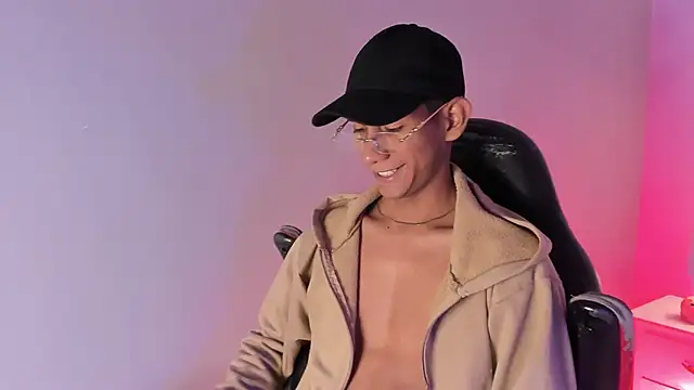 Snapshot of Nick_Collins18 chatting on October 15, 2025, 8:50 pm Nick Collins18 online show from October 15, 2025, 8:50 pm