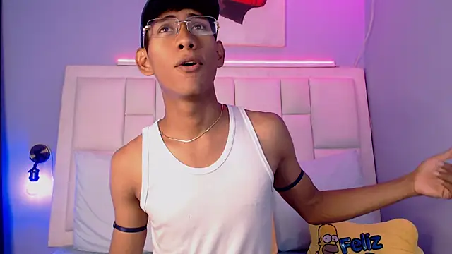 Snapshot of Nick_Collins18 chatting on January 14, 2026, 8:23 pm Nick Collins18 online show from January 14, 2026, 8:23 pm