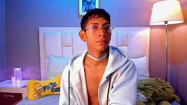 Snapshot of Nick_Collins18 chatting on February 27, 2026, 8:19 pm Nick Collins18 online show from February 27, 2026, 8:19 pm