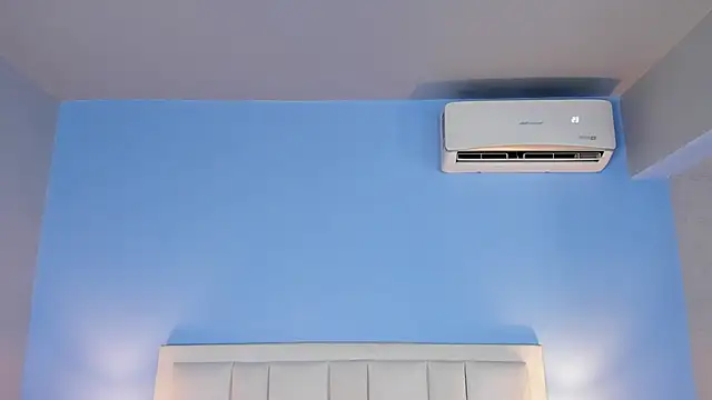 Snapshot of Nick_Collins18 chatting on September 29, 2025, 8:58 pm Nick Collins18 online show from September 29, 2025, 8:58 pm