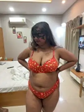 sexy-bu online show from March 7, 2026, 6:02 pm