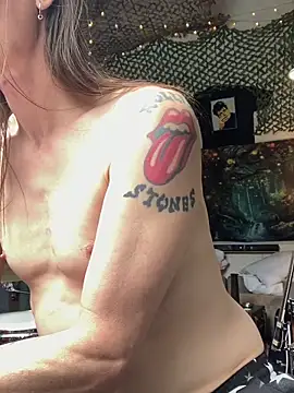 Snapshot of Sunking13cm chatting on September 11, 2025, 11:10 am Sunking13cm online show from September 11, 2025, 11:10 am