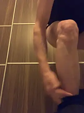 Snapshot of Sunking13cm chatting on March 6, 2025, 10:26 pm Sunking13cm online show from March 6, 2025, 10:26 pm