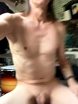 Snapshot of Sunking13cm chatting on September 10, 2025, 11:42 am Sunking13cm online show from September 10, 2025, 11:42 am