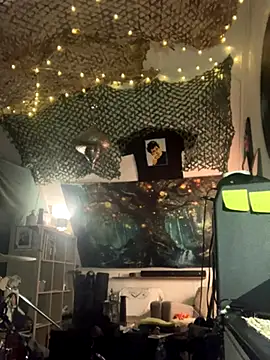 Snapshot of Sunking13cm chatting on October 11, 2025, 10:44 pm Sunking13cm online show from October 11, 2025, 10:44 pm