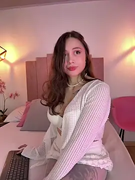 JessieCarter online show from April 14, 2026, 12:54 pm