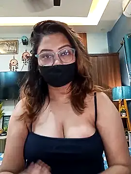 Cute-mona online show from February 24, 2026, 10:27 am