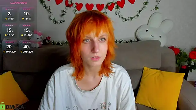 Snapshot of Little_Chips chatting on March 4, 2026, 5:21 pm Little Chips online show from March 4, 2026, 5:21 pm