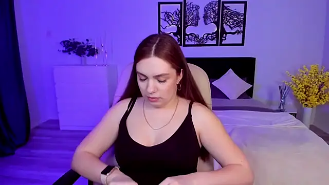 Snapshot of DaniellaLovely chatting on February 9, 2025, 1:14 pm DaniellaLovely online show from February 9, 2025, 1:14 pm