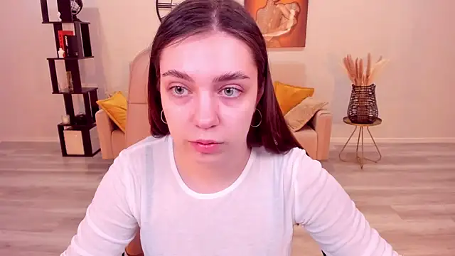 Snapshot of DaniellaLovely chatting on February 27, 2026, 8:14 am DaniellaLovely online show from February 27, 2026, 8:14 am