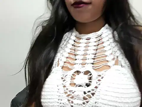 evaaelfiee online show from November 19, 2025, 4:01 am