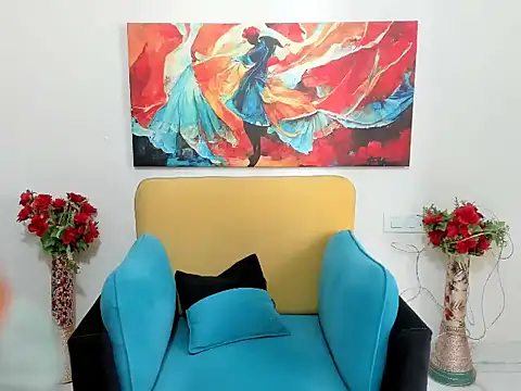 evaaelfiee online show from April 17, 2026, 3:31 am