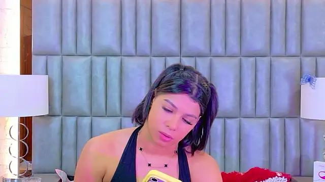 TiaraRosse online show from March 10, 2026, 11:58 am