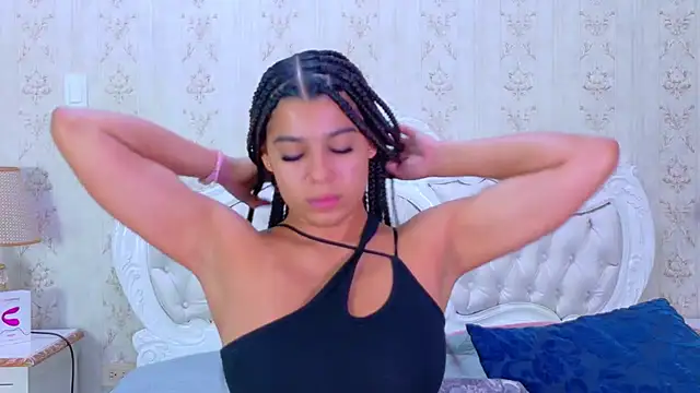 TiaraRosse online show from September 10, 2025, 12:26 pm