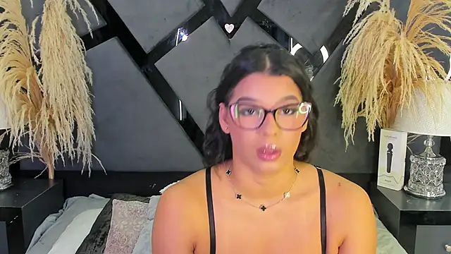 TiaraRosse online show from March 31, 2026, 5:20 am