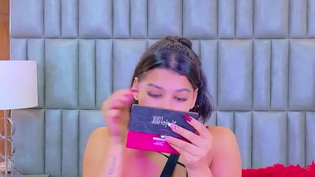 TiaraRosse online show from March 23, 2026, 12:05 pm