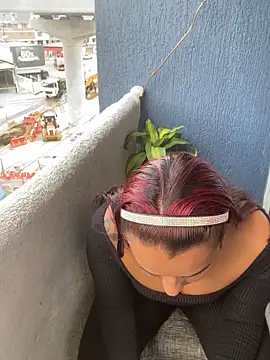 Cafeziitha02 online show from November 7, 2025, 8:13 pm