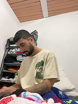 Snapshot of macg96 chatting on December 16, 2025, 8:29 am macg96 online show from December 16, 2025, 8:29 am