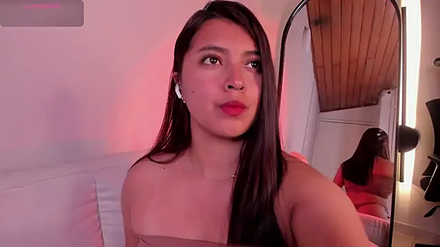 Snapshot of Rebeca_Williams_ chatting on November 22, 2025, 11:47 pm Rebeca Williams online show from November 22, 2025, 11:47 pm