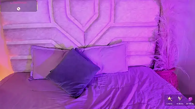 Snapshot of Rebeca_Williams_ chatting on November 11, 2025, 11:42 pm Rebeca Williams online show from November 11, 2025, 11:42 pm