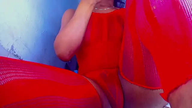 Snapshot of Ts_veryhot chatting on June 15, 2026, 1:00 pm Ts veryhot online show from June 15, 2026, 1:00 pm