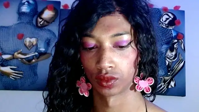 Snapshot of Maidi_ chatting on February 23, 2025, 4:35 pm Maidi online show from February 23, 2025, 4:35 pm