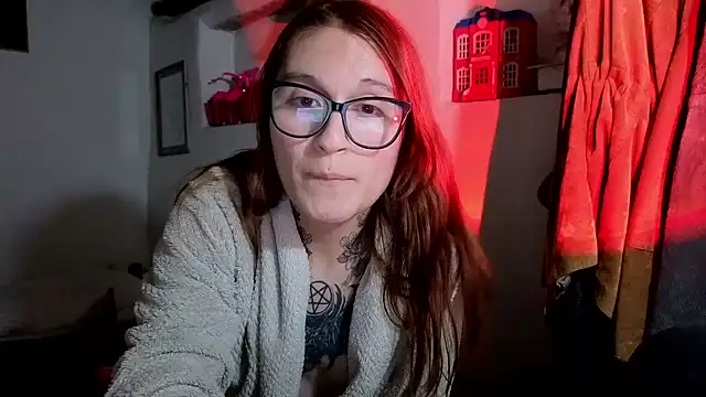 kittenlizz online show from January 12, 2026, 6:15 pm