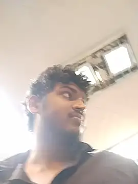 Snapshot of heartless__95 chatting on November 7, 2025, 5:56 am heartless 95 online show from November 7, 2025, 5:56 am