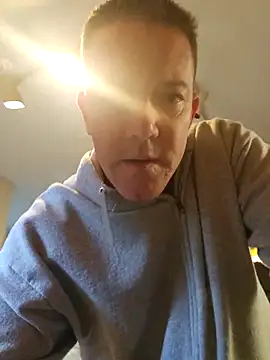 Bigtater1999 online show from November 1, 2025, 9:19 pm