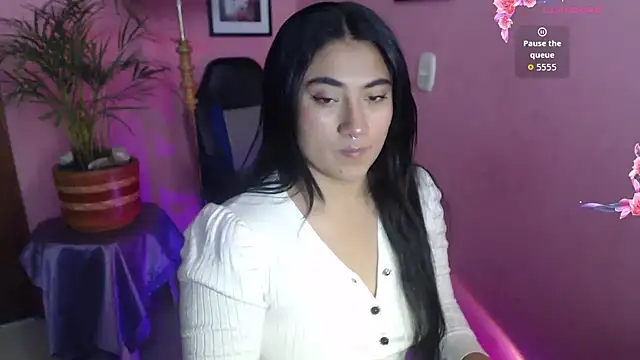 bunnyemilyrose36 online show from December 3, 2025, 3:00 pm