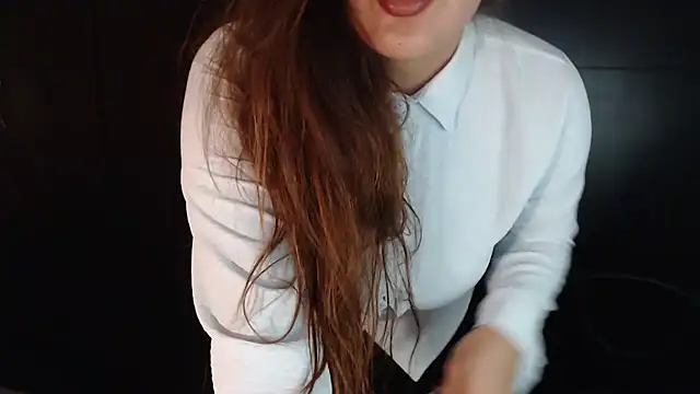 Snapshot of AdharaLujan chatting on February 22, 2025, 11:46 pm AdharaLujan online show from February 22, 2025, 11:46 pm