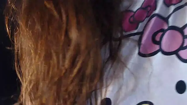 Snapshot of AdharaLujan chatting on March 1, 2025, 4:04 am AdharaLujan online show from March 1, 2025, 4:04 am