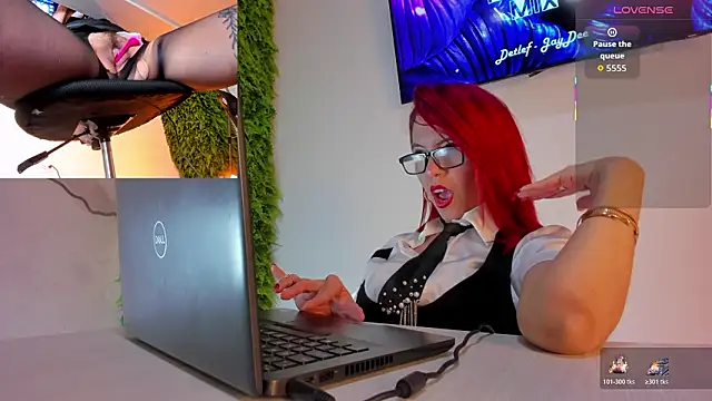 Snapshot of Aixa_hill1 chatting on February 2, 2026, 12:53 am Aixa hill1 online show from February 2, 2026, 12:53 am