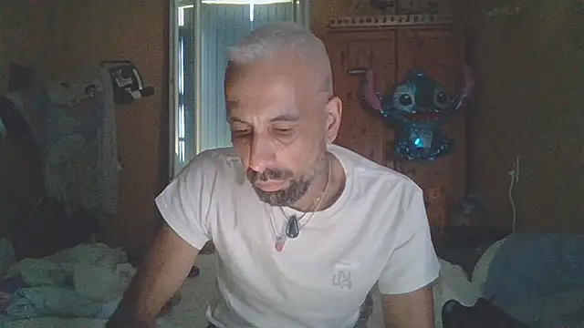 arrow13680 online show from October 27, 2025, 2:18 pm