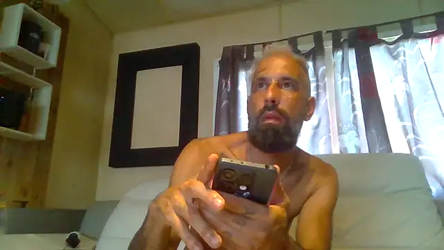 Snapshot of arrow13680 chatting on June 2, 2026, 4:56 am arrow13680 online show from June 2, 2026, 4:56 am
