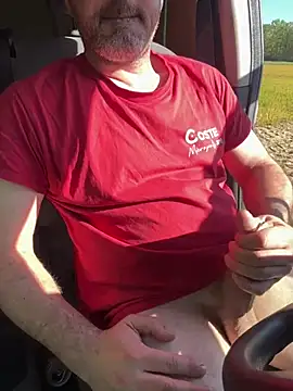 unconnudu21000 online show from April 7, 2026, 3:25 pm