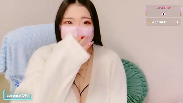 Snapshot of yukinko_o_ chatting on November 26, 2025, 1:05 am yukinko o online show from November 26, 2025, 1:05 am