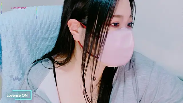 Snapshot of yukinko_o_ chatting on February 3, 2026, 1:05 am yukinko o online show from February 3, 2026, 1:05 am