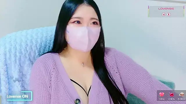 Snapshot of yukinko_o_ chatting on December 23, 2025, 1:05 am yukinko o online show from December 23, 2025, 1:05 am