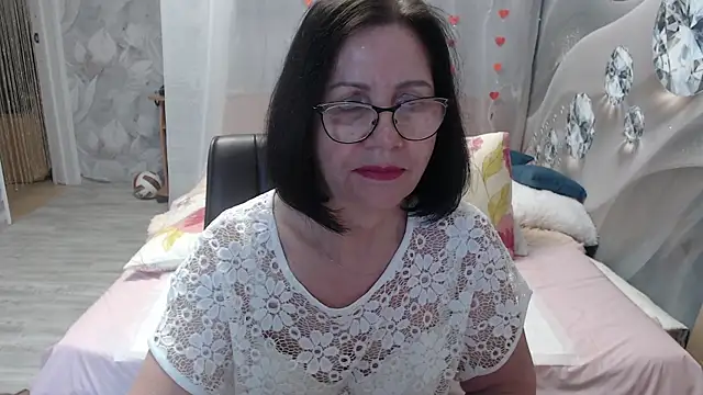 OlgaHottie online show from April 21, 2026, 1:53 am