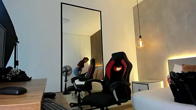 alma fenix online show from October 24, 2025, 1:10 pm