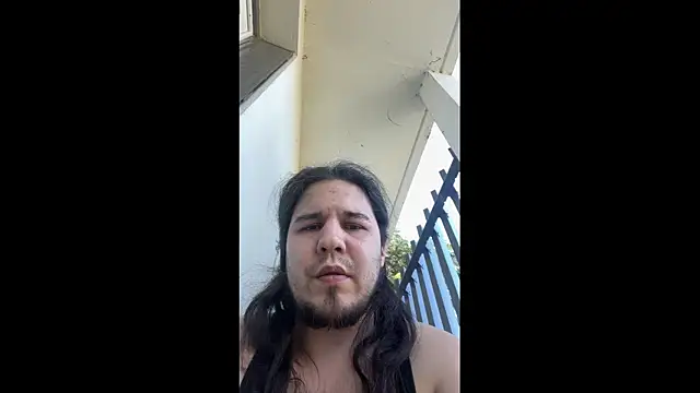 bananahot31 online show from April 15, 2026, 1:37 pm