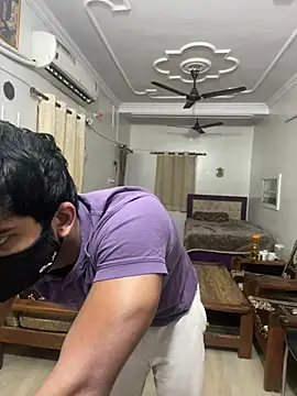 Snapshot of John_desihunk chatting on December 29, 2024, 6:14 am John desihunk online show from December 29, 2024, 6:14 am