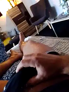 Niceblueeyes081288 online show from April 19, 2026, 2:07 pm