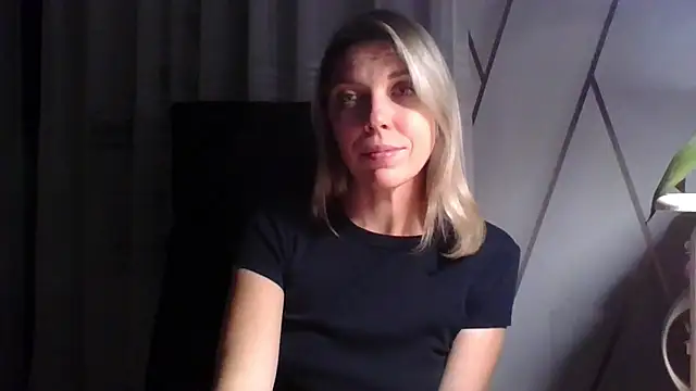 Snapshot of VelvetLove287 chatting on January 9, 2026, 8:38 pm VelvetLove287 online show from January 9, 2026, 8:38 pm