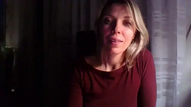 Snapshot of VelvetLove287 chatting on January 13, 2026, 8:24 pm VelvetLove287 online show from January 13, 2026, 8:24 pm