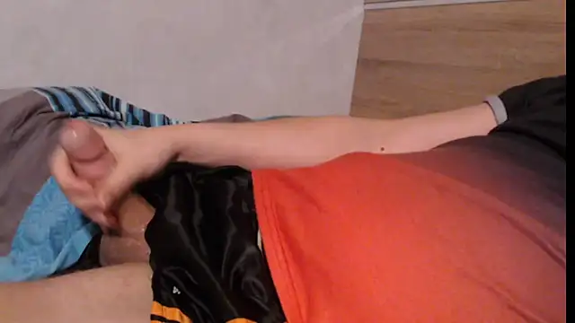 Snapshot of Shortboy84 chatting on February 15, 2026, 7:31 am Shortboy84 online show from February 15, 2026, 7:31 am