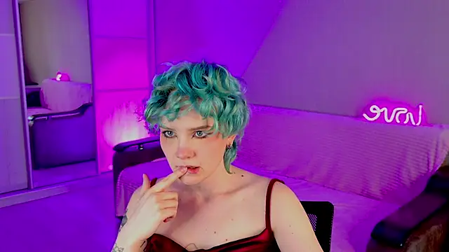 Snapshot of School_Love chatting on February 20, 2025, 1:08 pm School Love online show from February 20, 2025, 1:08 pm