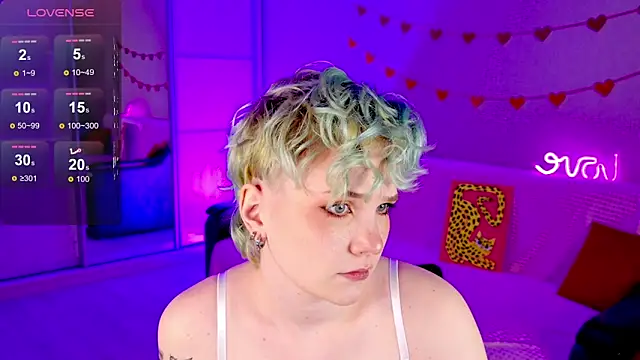 Snapshot of School_Love chatting on March 16, 2025, 1:06 pm School Love online show from March 16, 2025, 1:06 pm